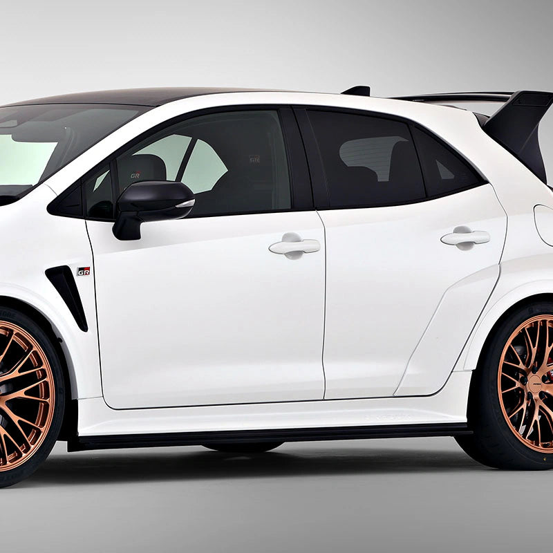 GR Carolla GR TOYOTA Gazoo Racing × GROW Design Side Skirt/Diffuser 2025+